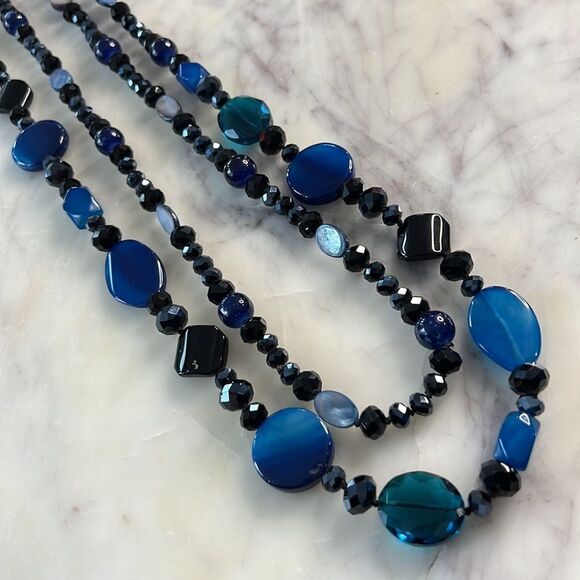 Navy blue beaded long rock necklace - Picture 4 of 10